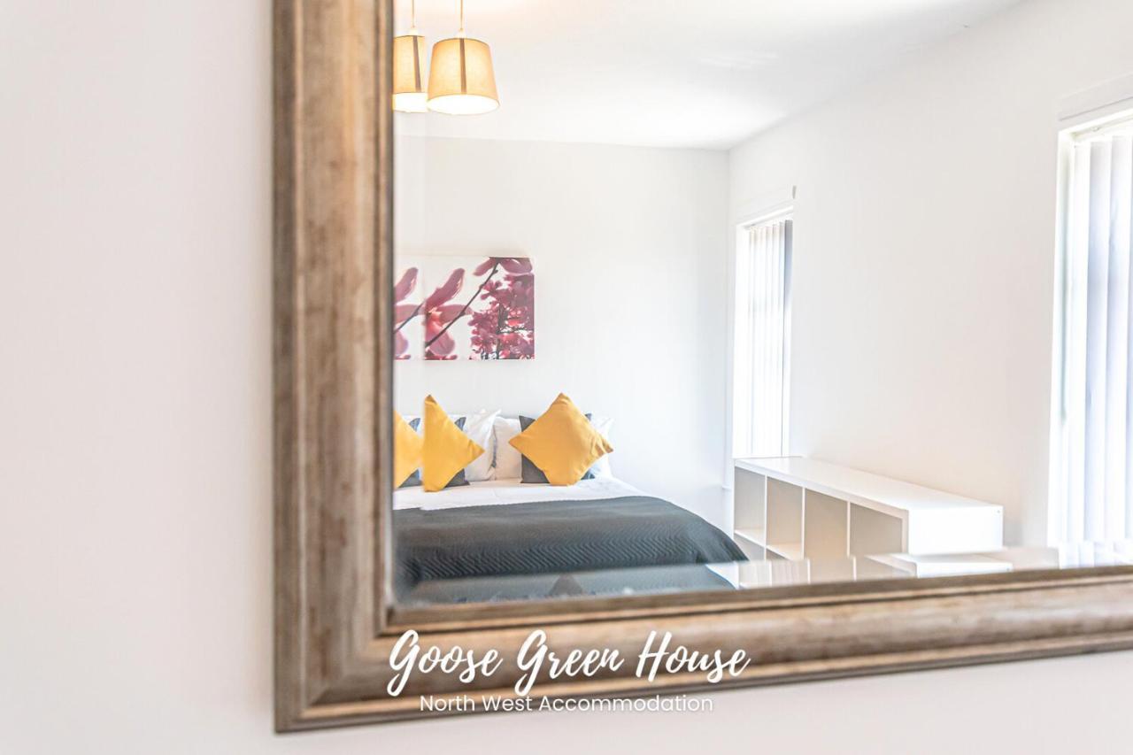 Modern 3Br House In Ince Ideal For Contractors & Long Stays Wigan Exterior foto