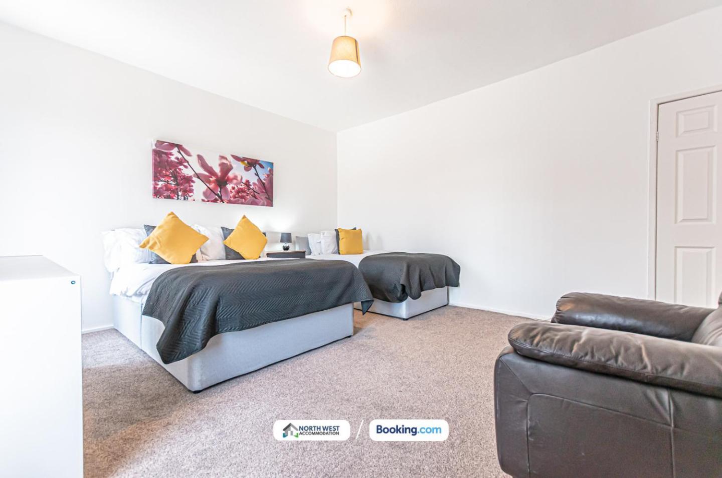Modern 3Br House In Ince Ideal For Contractors & Long Stays Wigan Exterior foto